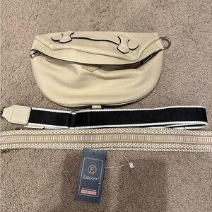 NWOT Eslcorri Cream Crossbody Bag with Straps